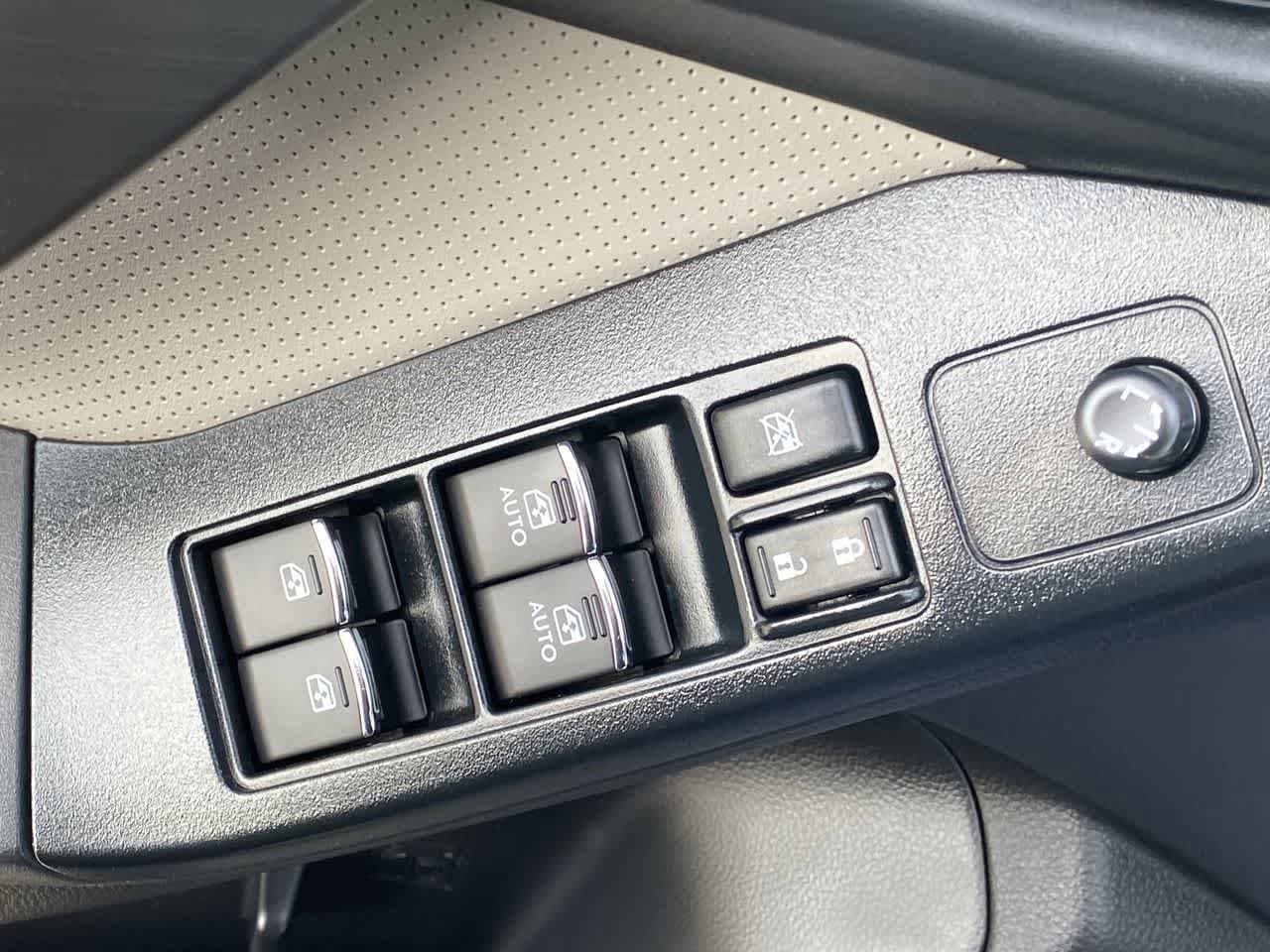 Thumbnail: 2017 Subaru Forester - 13