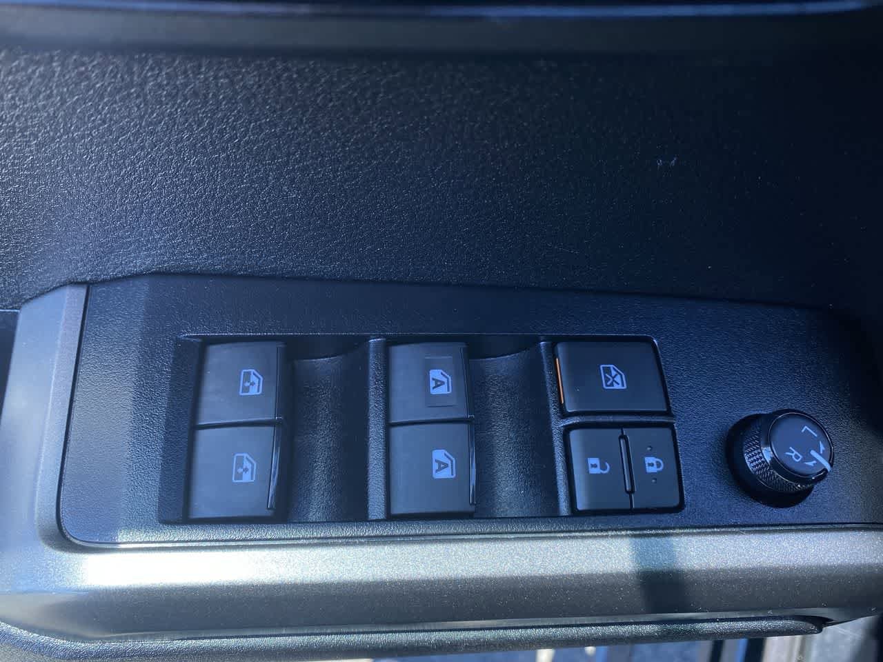 Thumbnail: 2022 Toyota Tacoma - 13