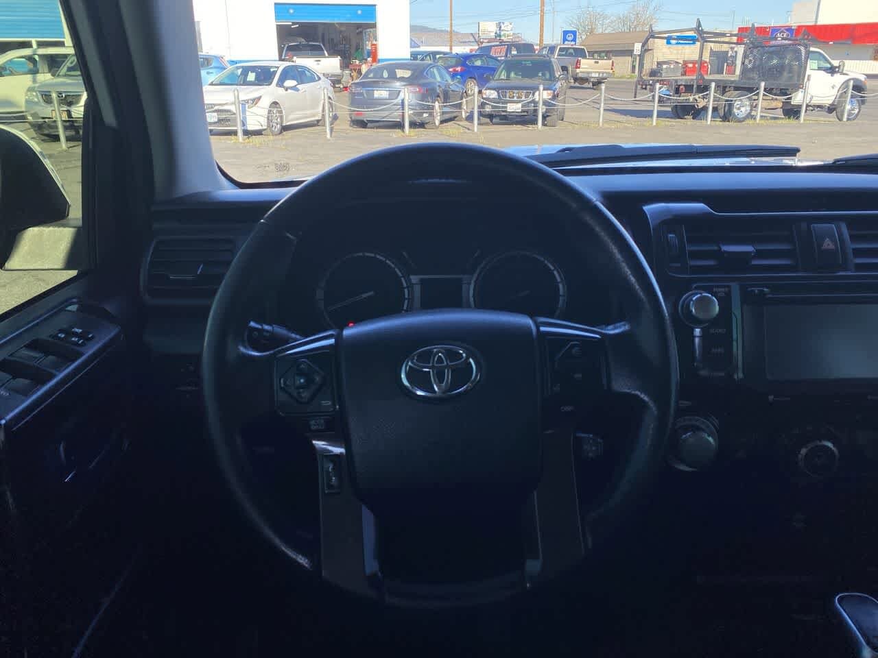 Thumbnail: 2018 Toyota 4Runner - 14