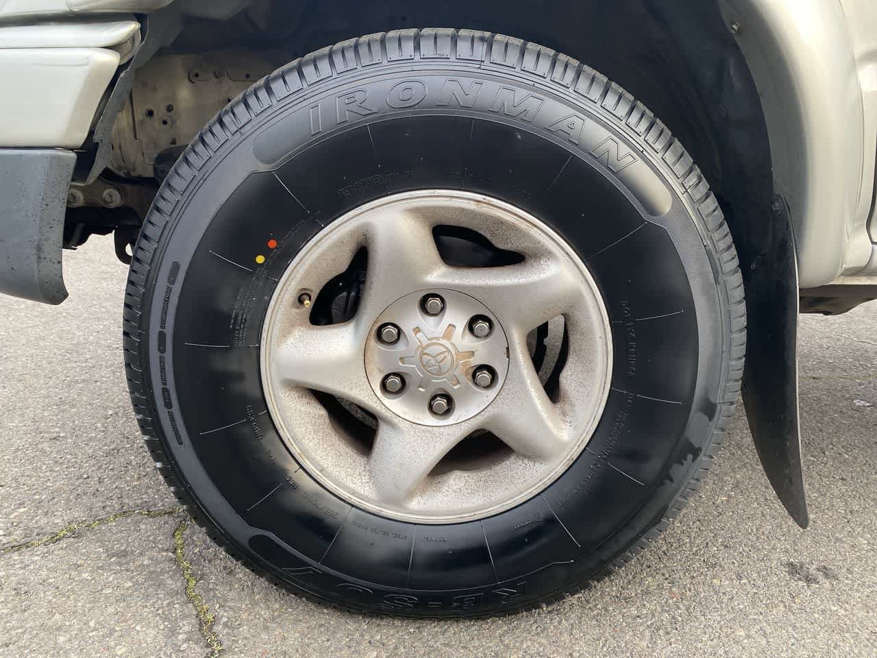 Thumbnail: 2004 Toyota Tacoma - 10