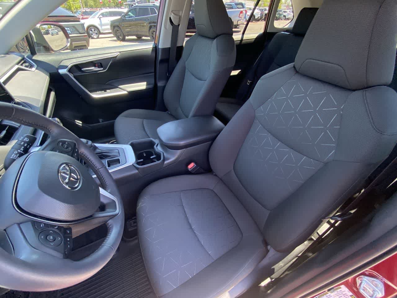 Thumbnail: 2023 Toyota RAV4 - 11