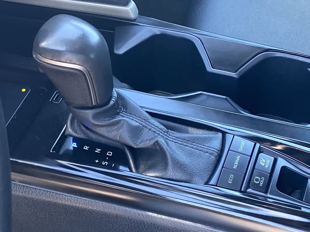 Thumbnail: 2025 Toyota Camry - 19
