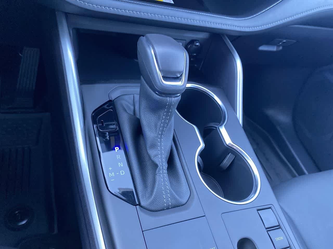 Thumbnail: 2024 Toyota Highlander - 19