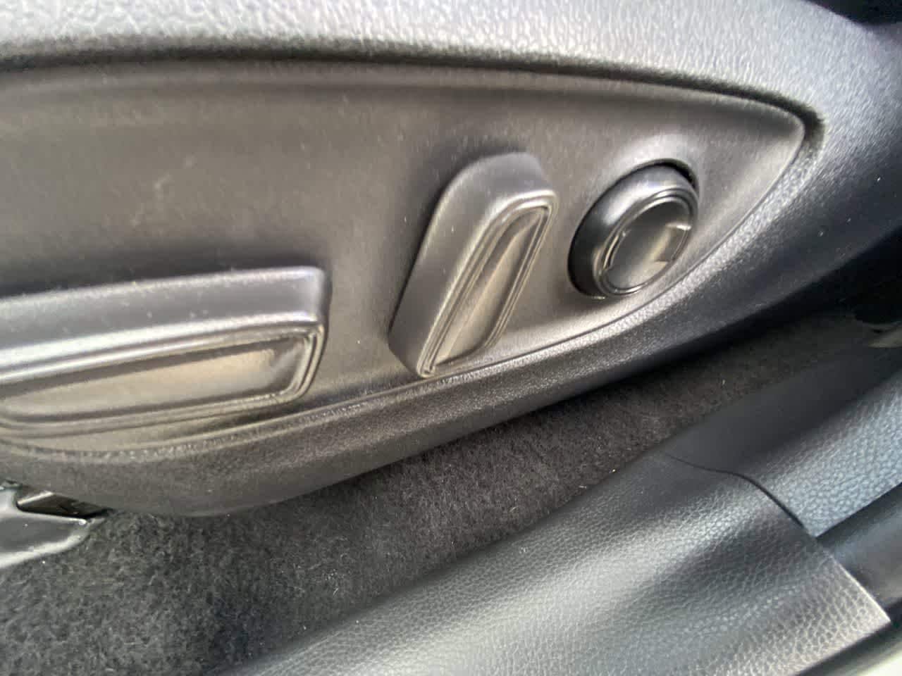 Thumbnail: 2021 Toyota RAV4 - 12