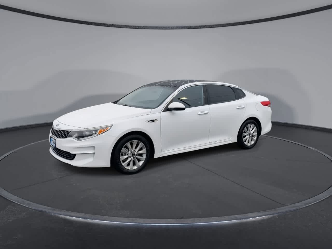 Thumbnail: 2018 Kia Optima - 4