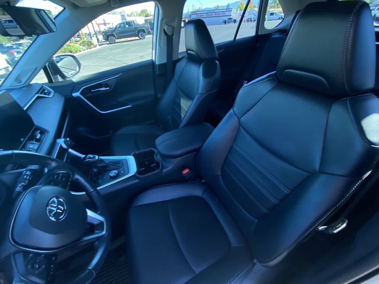 Thumbnail: 2024 Toyota RAV4 - 11