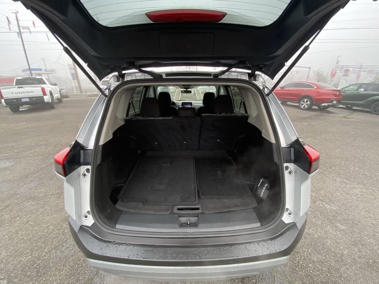 Thumbnail: 2023 Nissan Rogue - 22