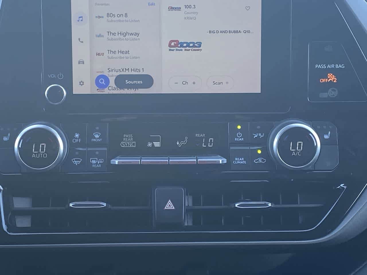 Thumbnail: 2023 Toyota Highlander - 18