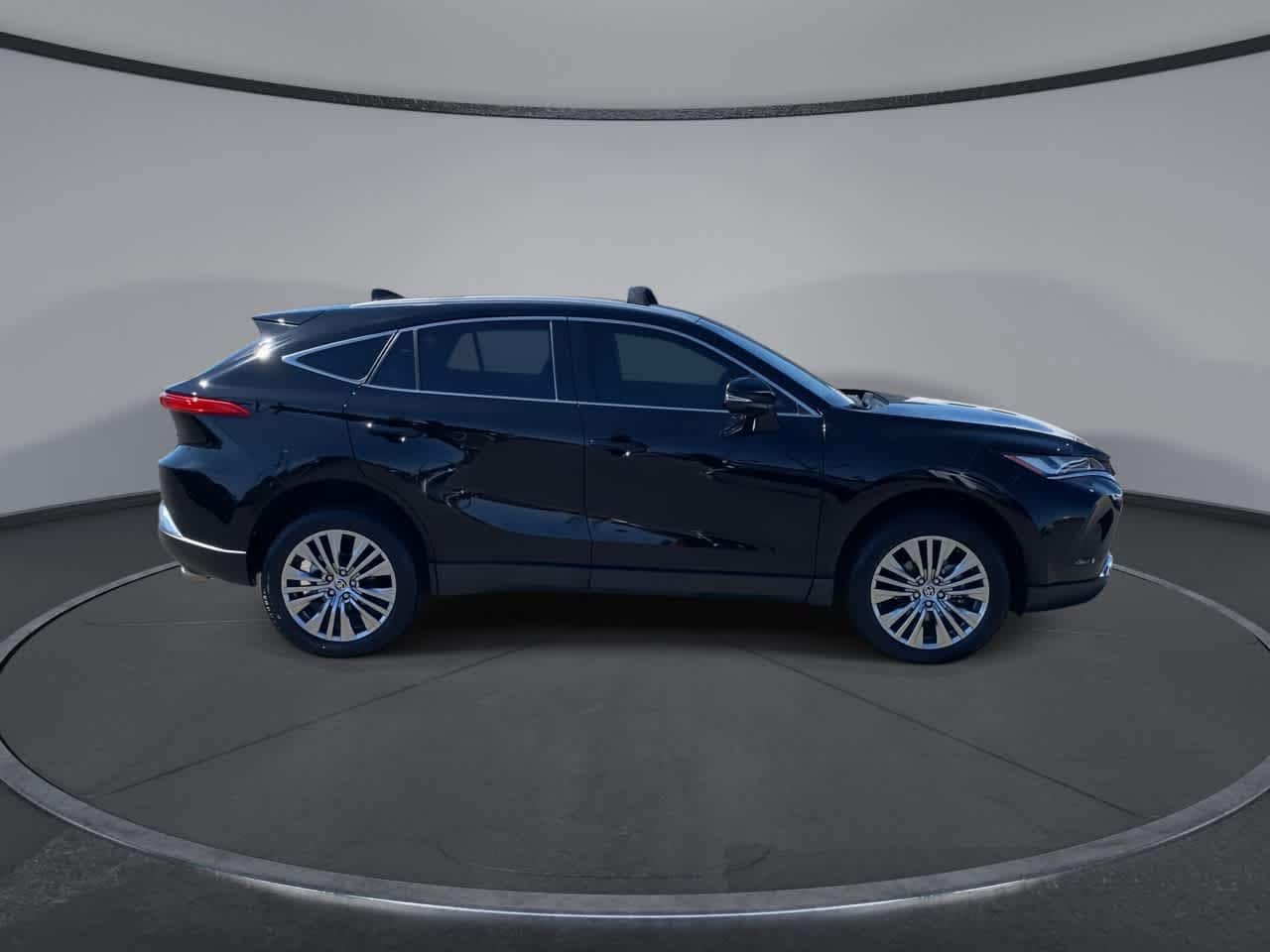 Thumbnail: 2022 Toyota Venza - 2