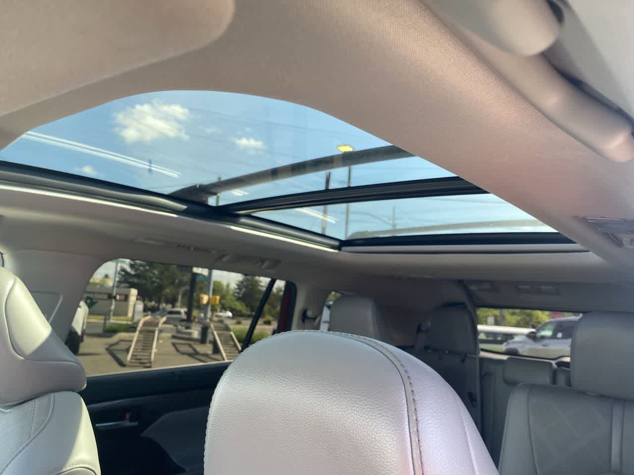 Thumbnail: 2021 Toyota Highlander - 22