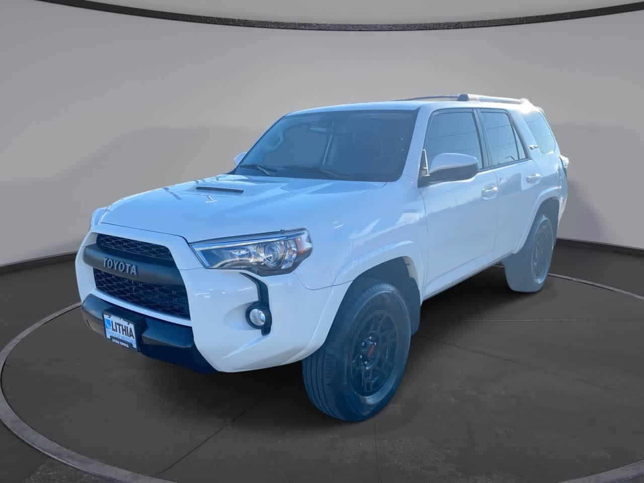 Thumbnail: 2018 Toyota 4Runner - 1