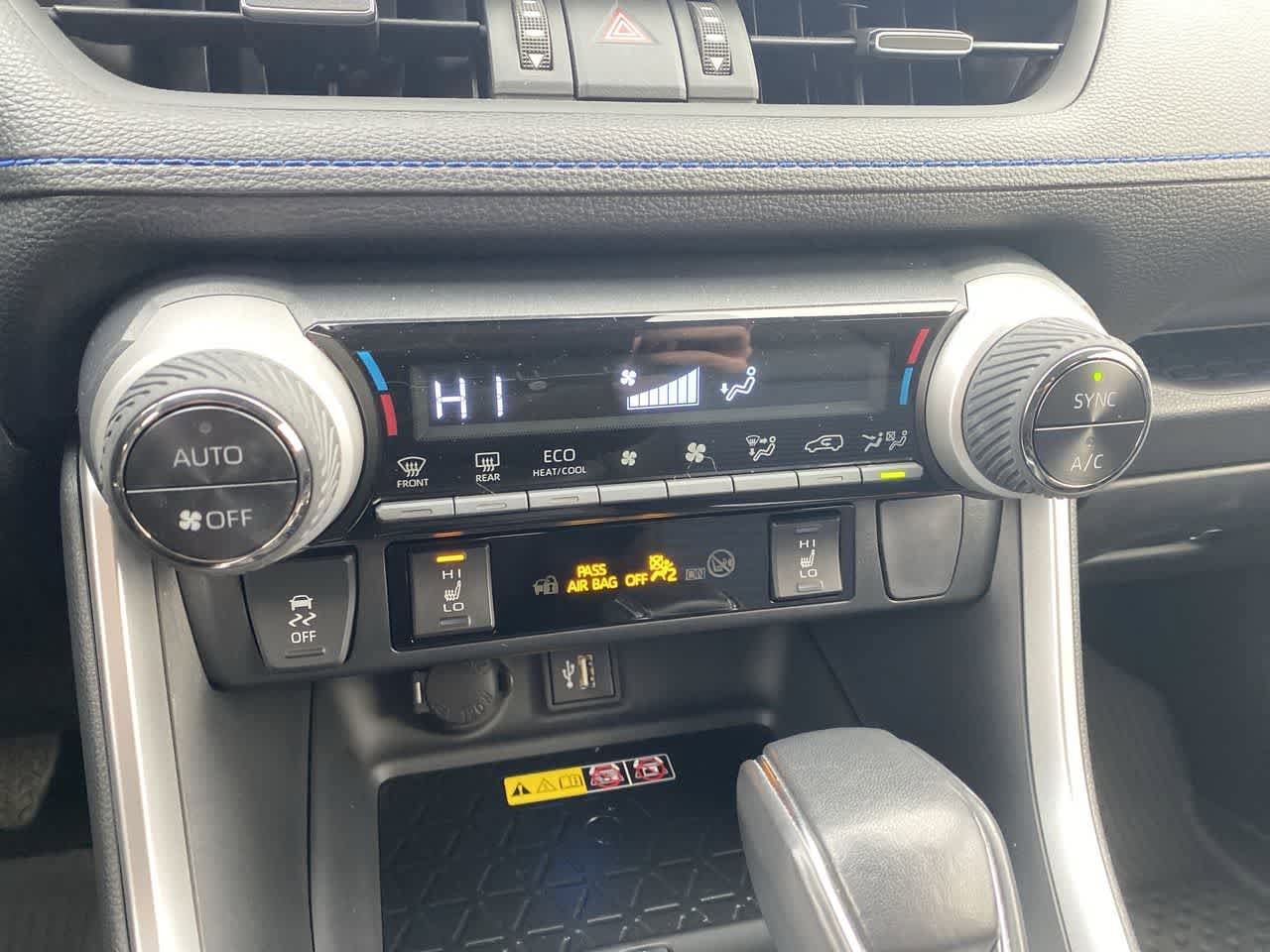 Thumbnail: 2024 Toyota RAV4 - 18