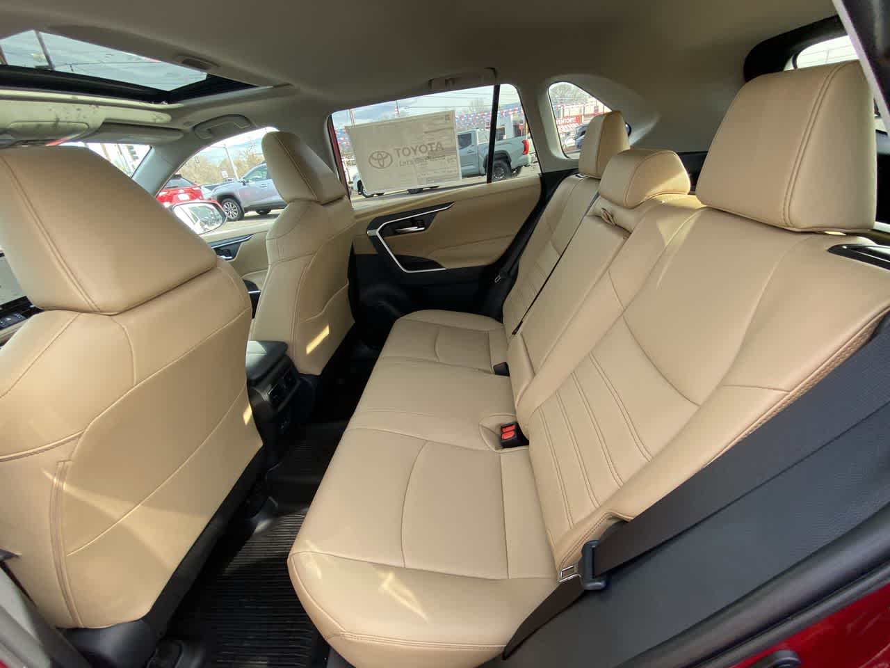 Thumbnail: 2025 Toyota RAV4 - 22