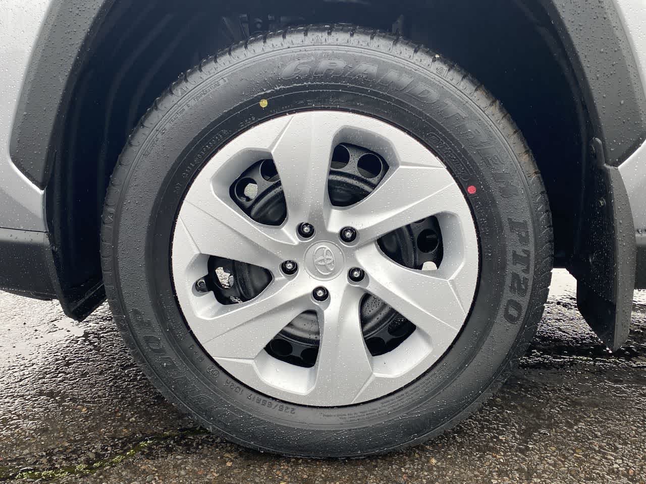 Thumbnail: 2025 Toyota RAV4 - 10