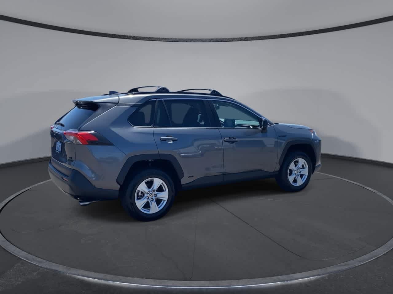 Thumbnail: 2021 Toyota RAV4 - 9