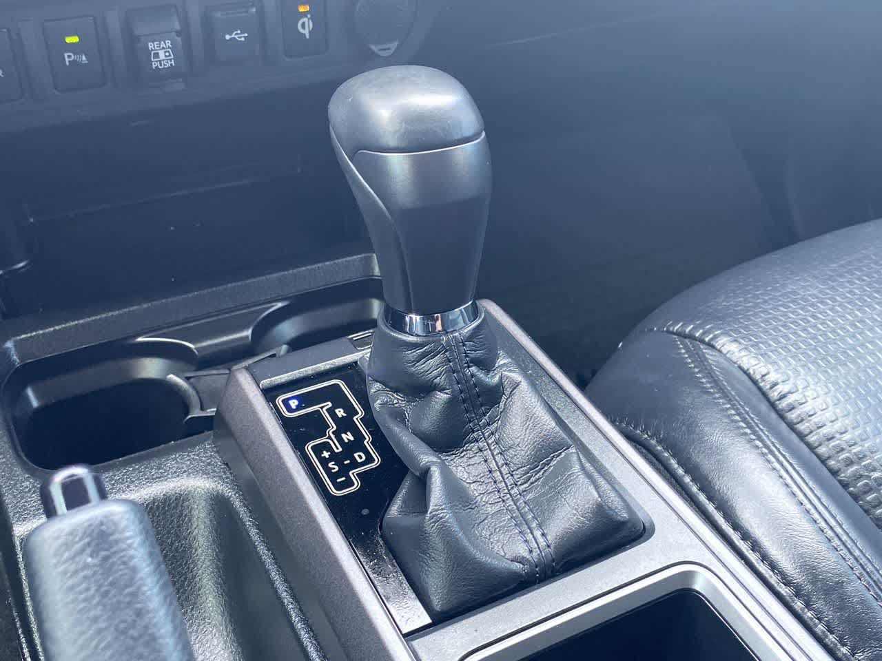 Thumbnail: 2020 Toyota Tacoma - 20