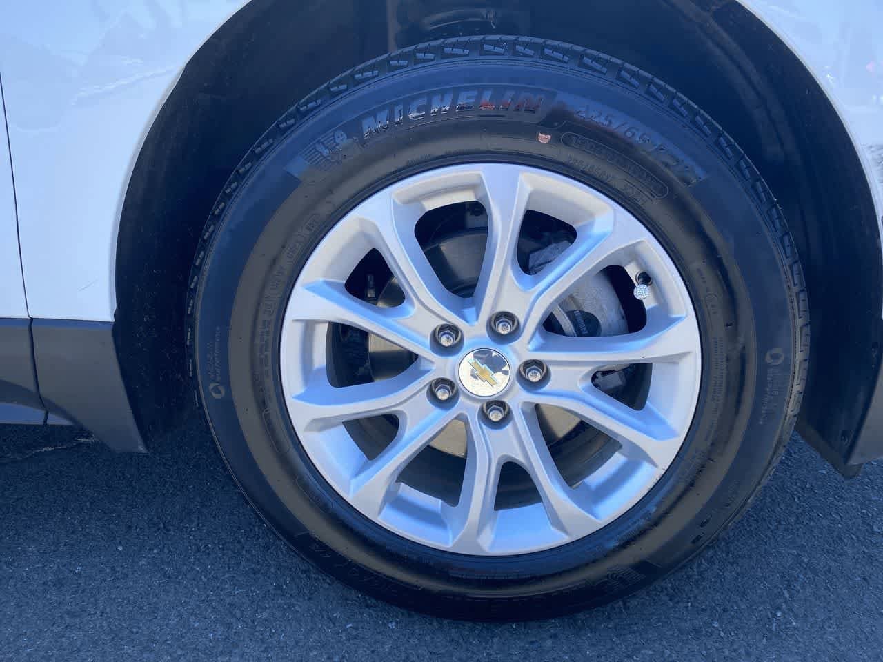 Thumbnail: 2021 Chevrolet Equinox - 10