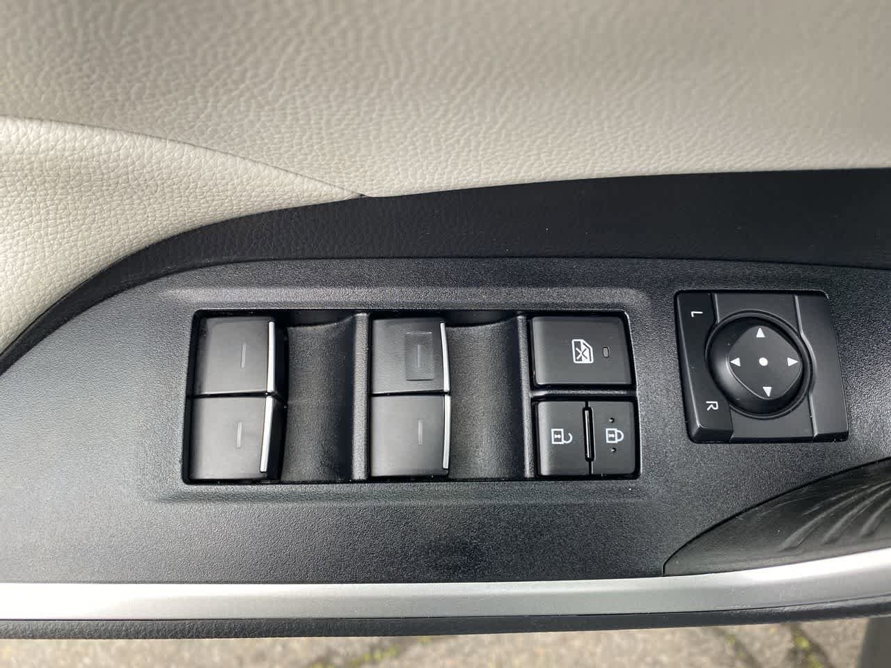 Thumbnail: 2025 Toyota RAV4 - 13