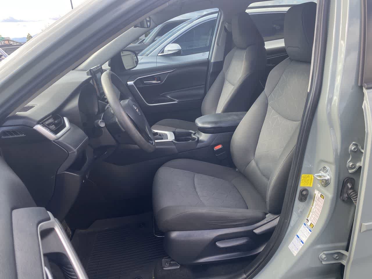 Thumbnail: 2019 Toyota RAV4 - 11