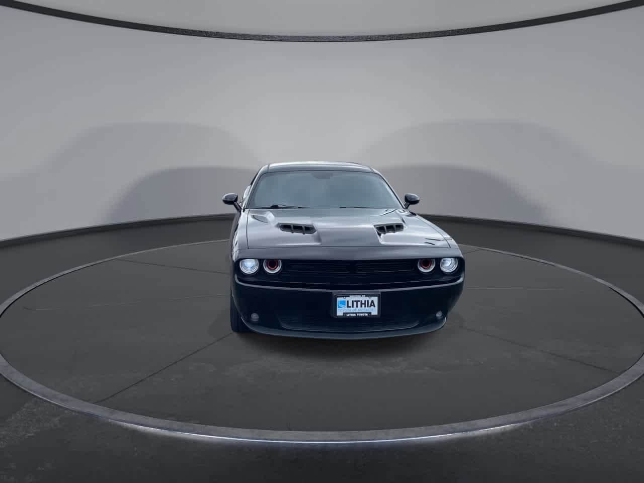 Thumbnail: 2019 Dodge Challenger - 3