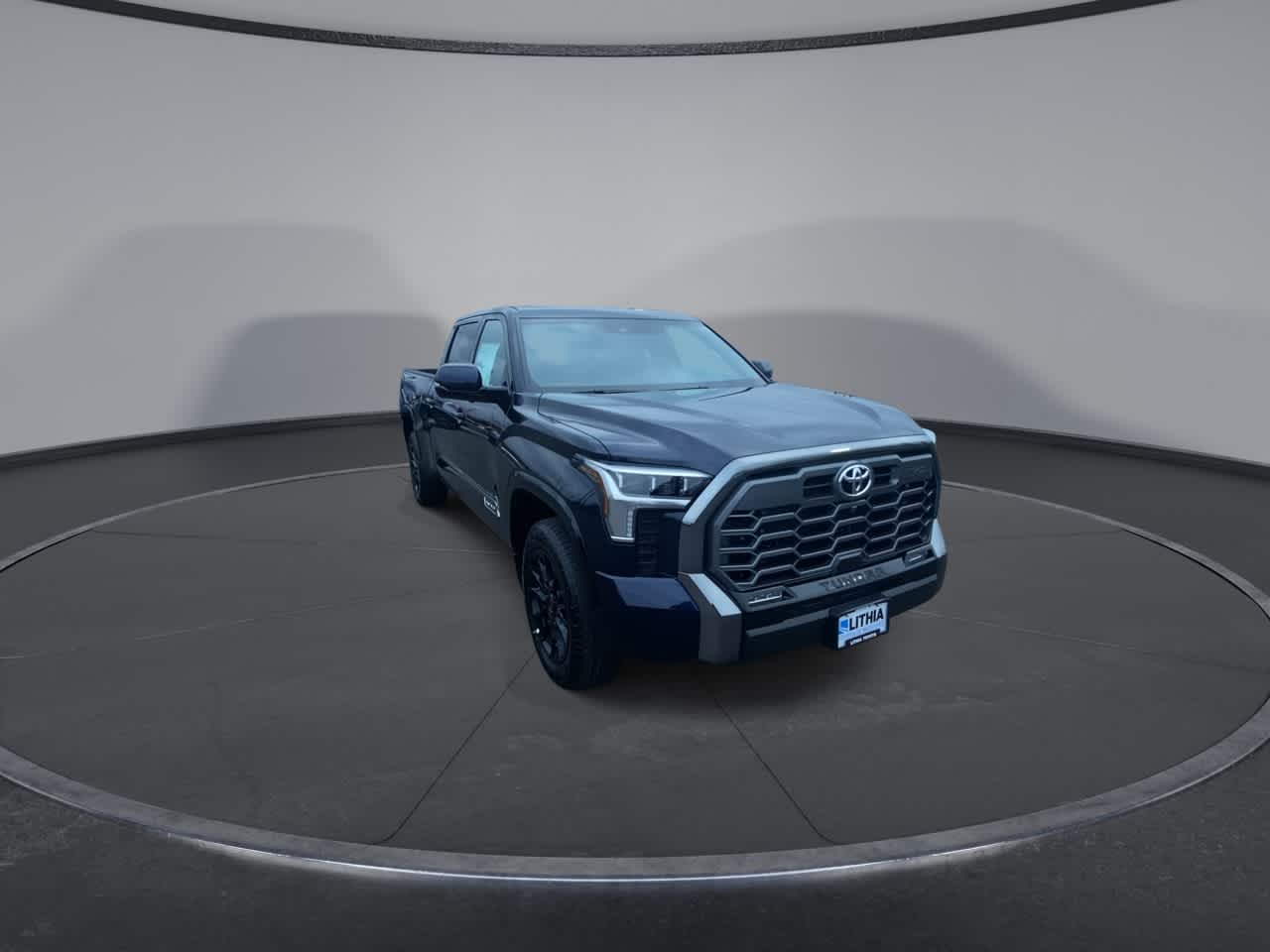 2025 Toyota Tundra Platinum photo 2