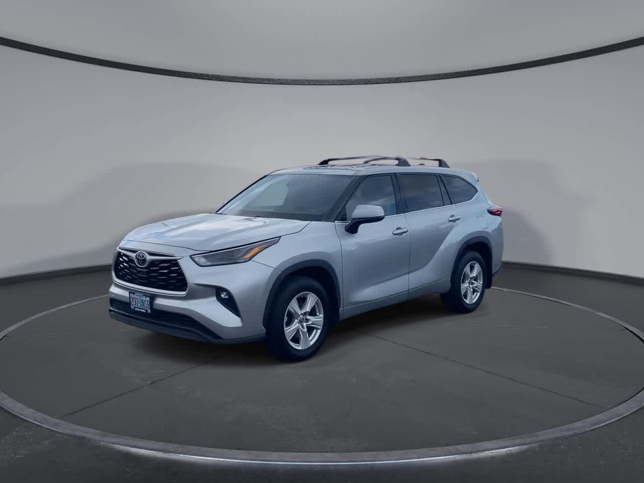 Thumbnail: 2022 Toyota Highlander - 5