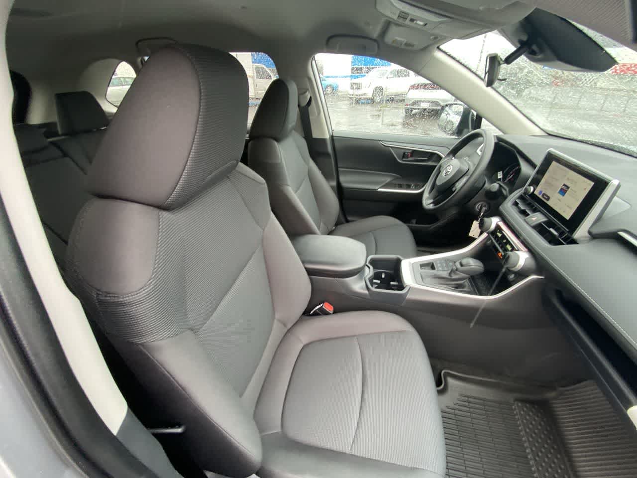 Thumbnail: 2025 Toyota RAV4 - 23