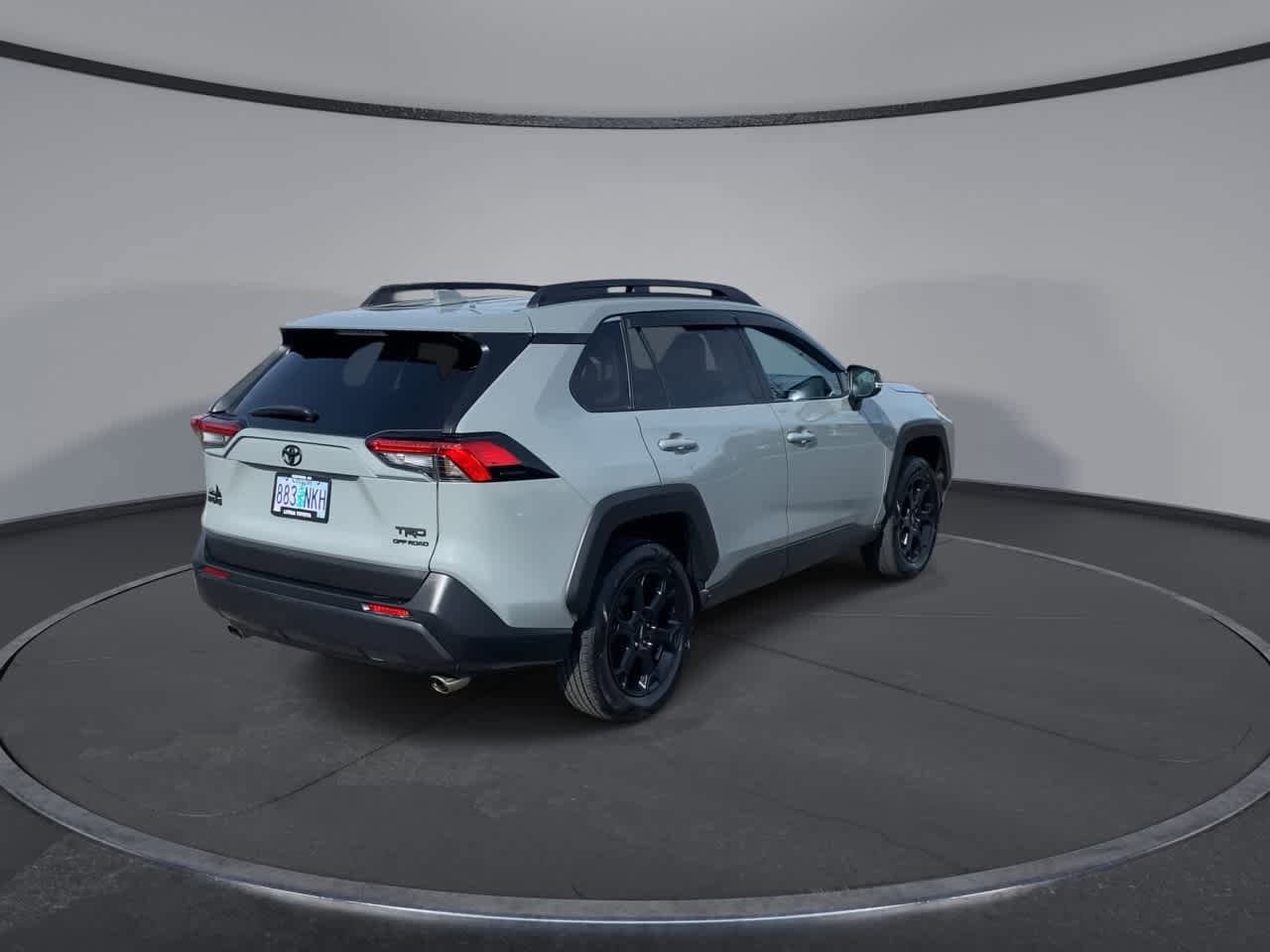 Thumbnail: 2021 Toyota RAV4 - 8