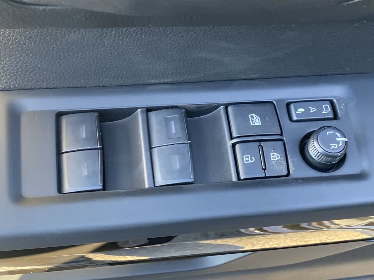 Thumbnail: 2026 Toyota Tundra - 13