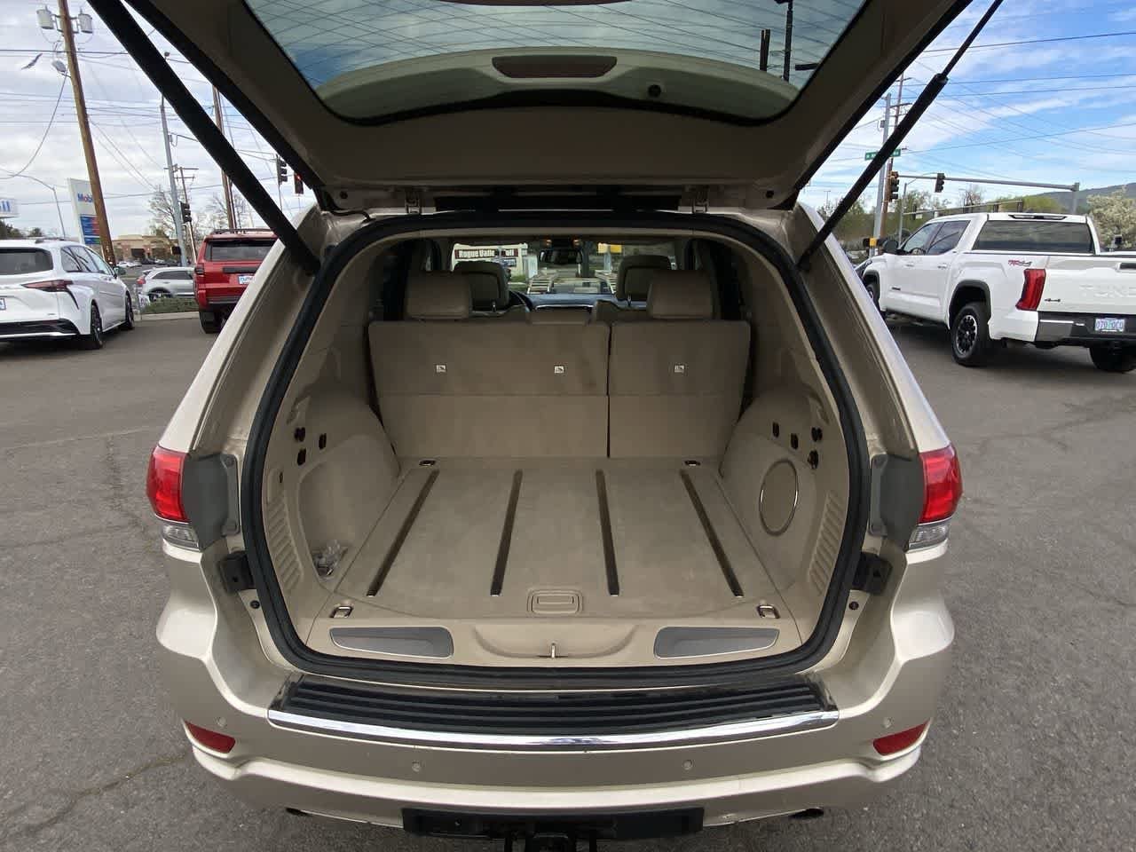 Thumbnail: 2014 Jeep Grand Cherokee - 24