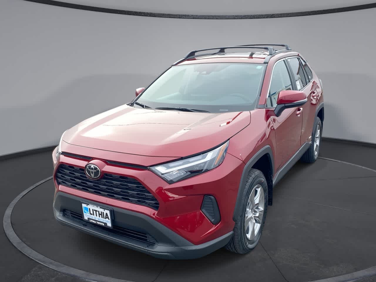 2025 Toyota RAV4 XLE's photo