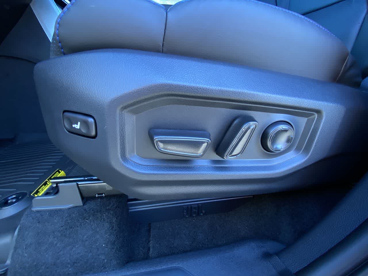 Thumbnail: 2025 Toyota Tundra - 12