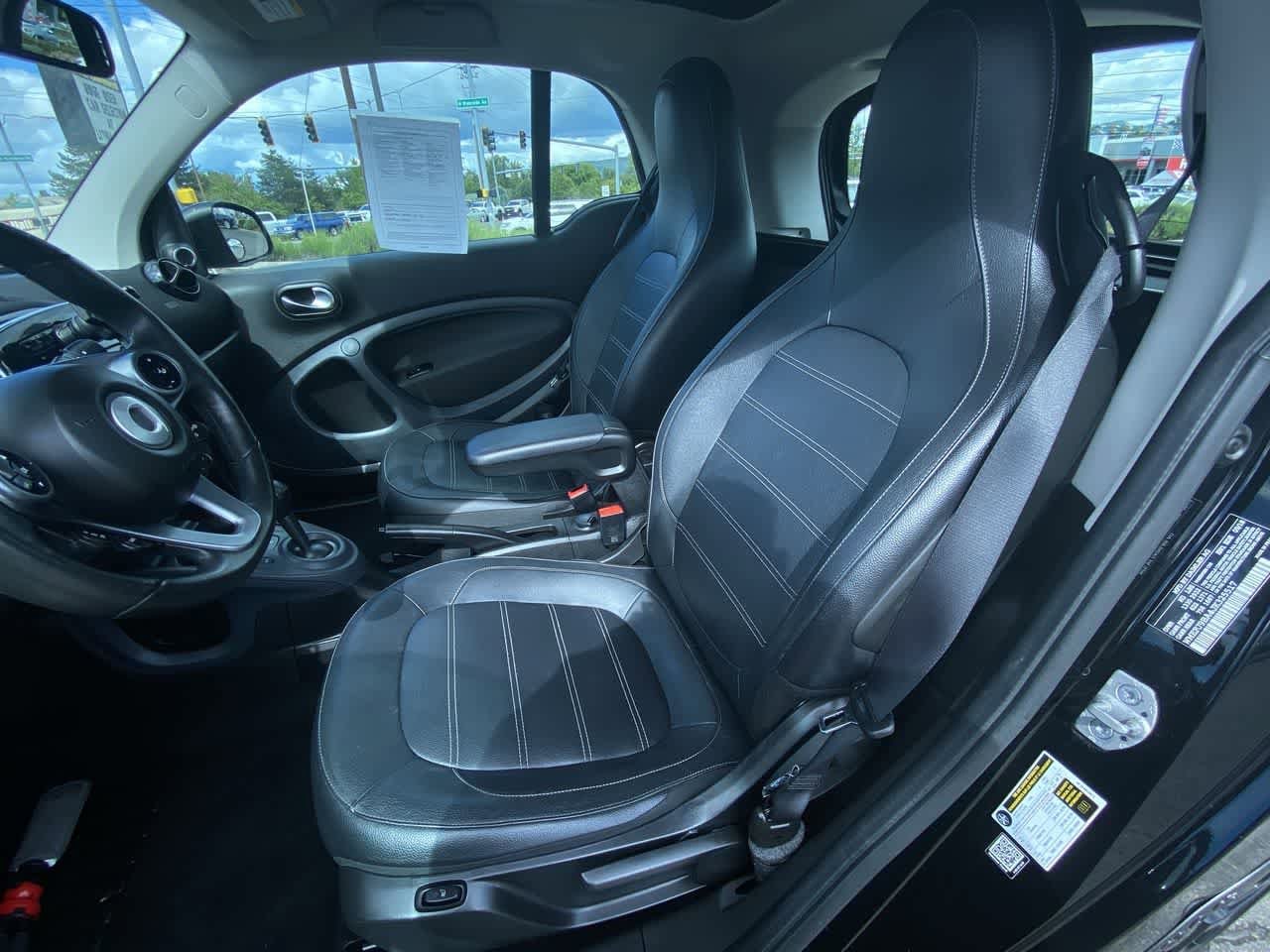 2018 smart fortwo  11