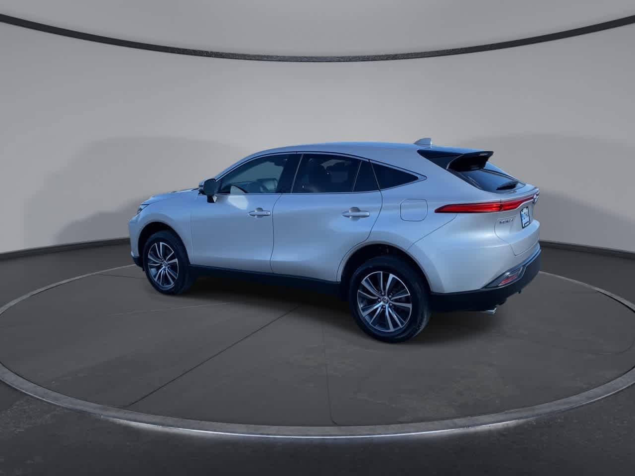 Thumbnail: 2022 Toyota Venza - 6