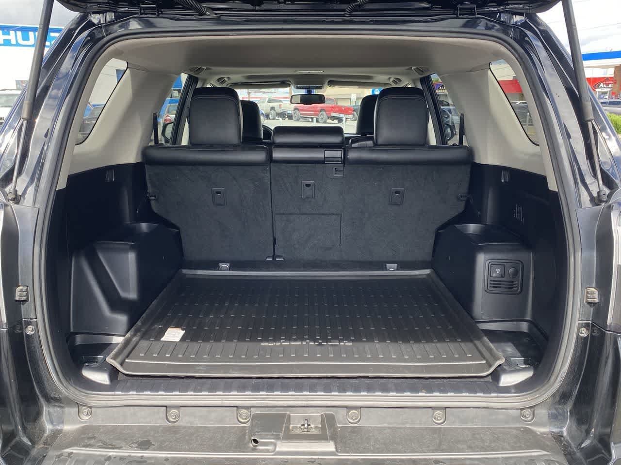 Thumbnail: 2018 Toyota 4Runner - 24