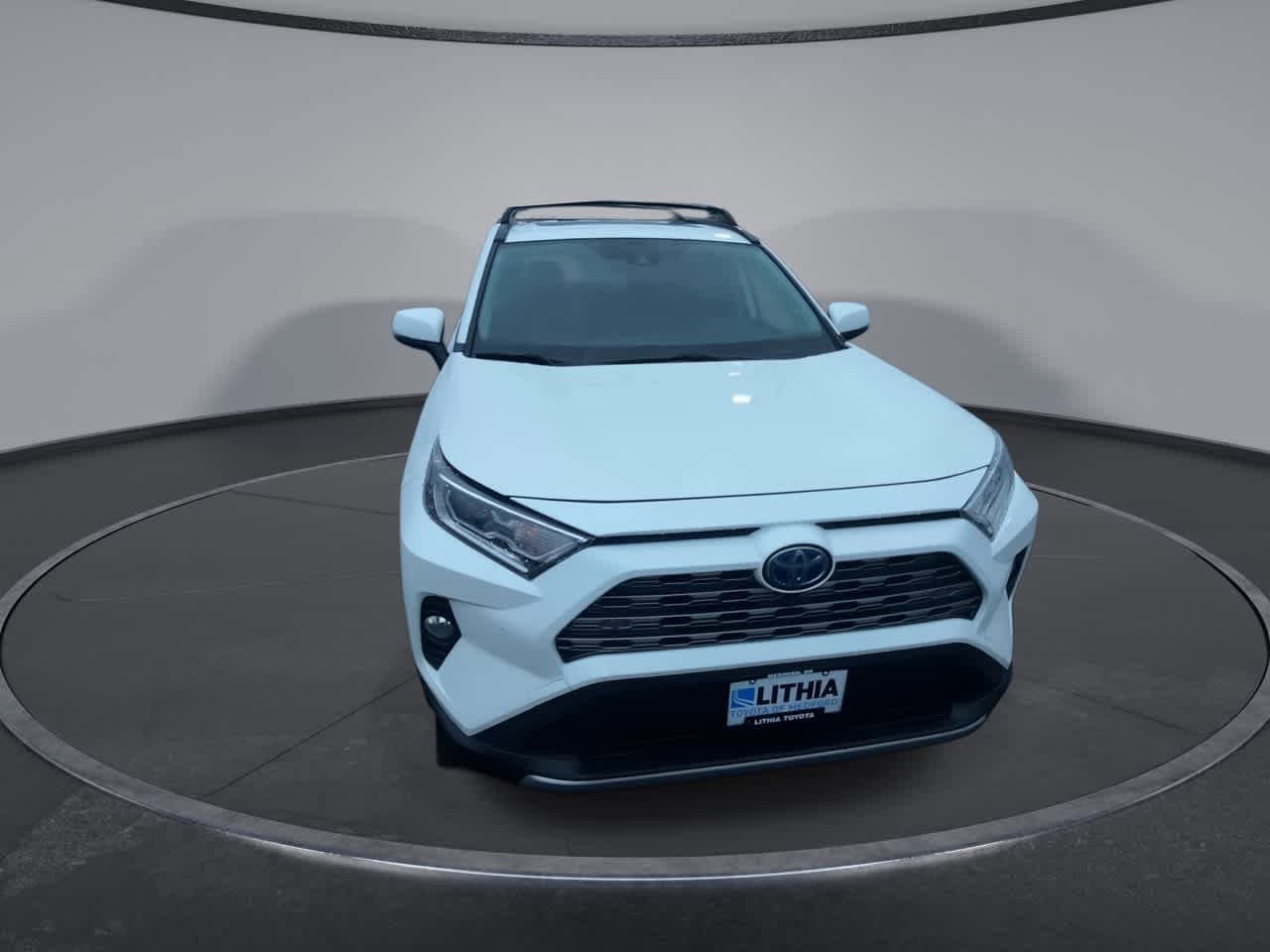 Thumbnail: 2020 Toyota RAV4 - 3