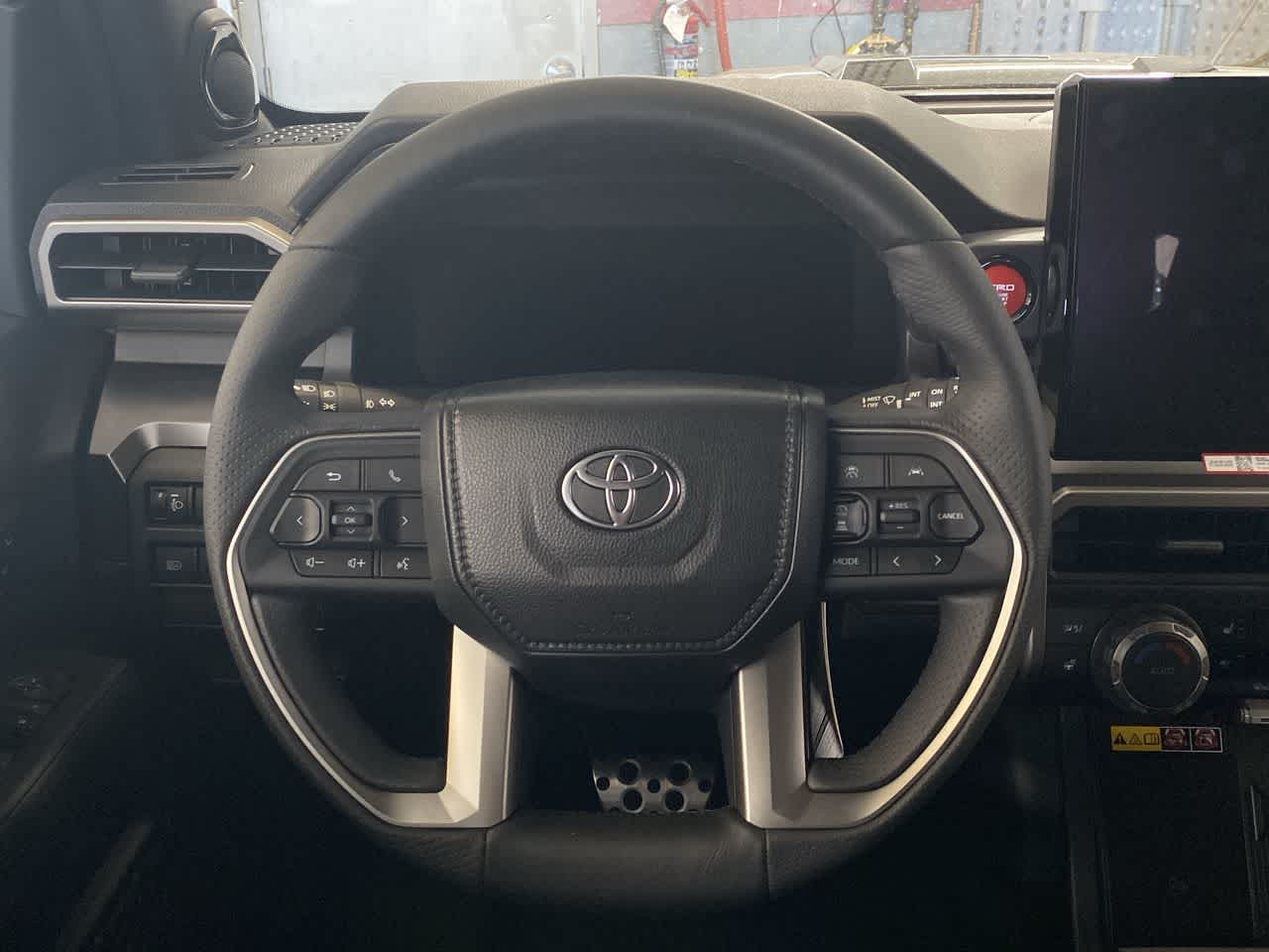 Thumbnail: 2026 Toyota 4Runner - 14