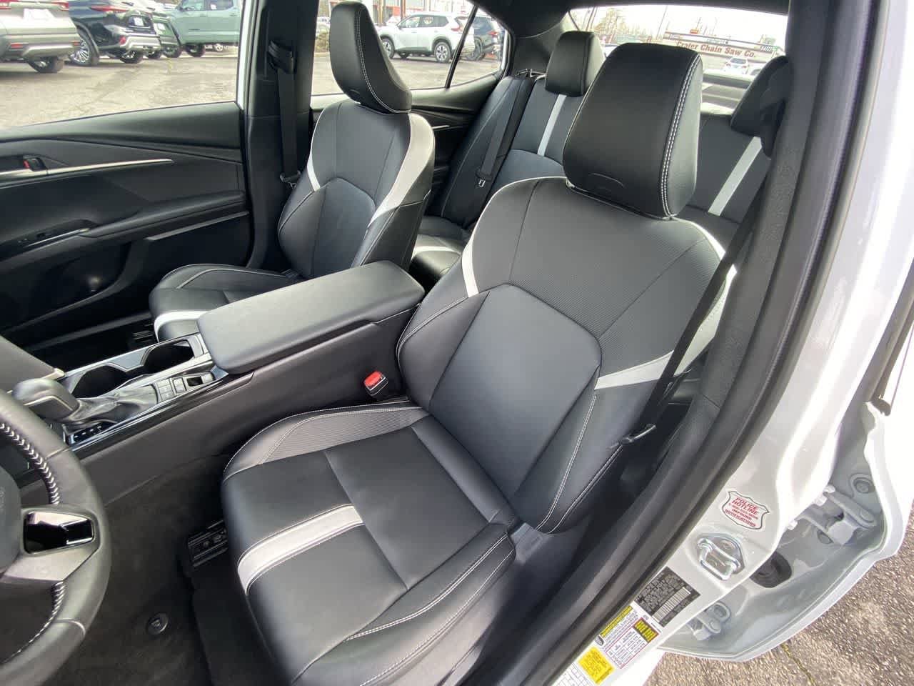 Thumbnail: 2025 Toyota Camry - 11