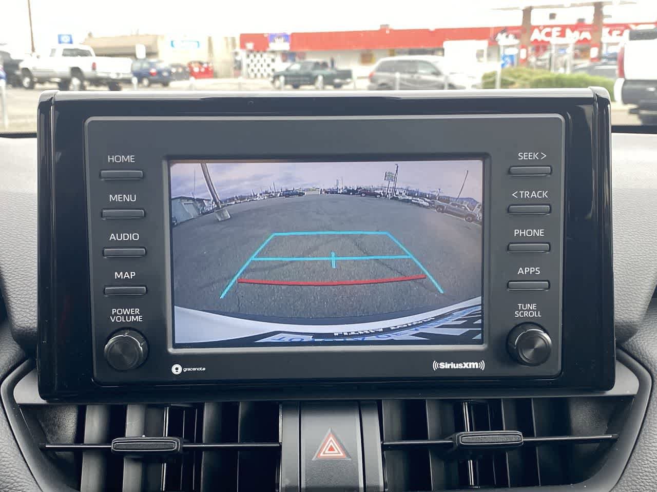 Thumbnail: 2022 Toyota RAV4 - 17