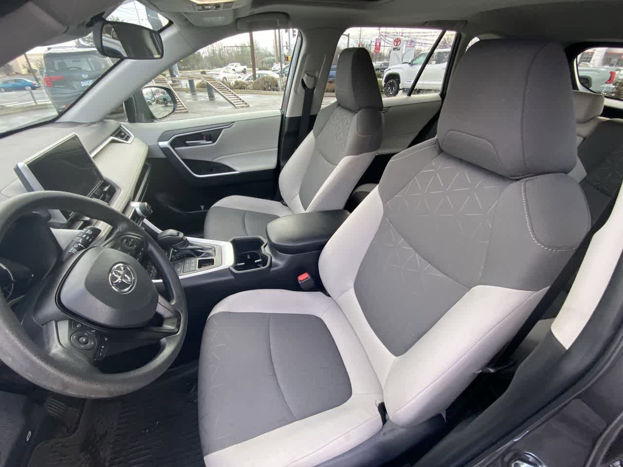 Thumbnail: 2025 Toyota RAV4 - 11