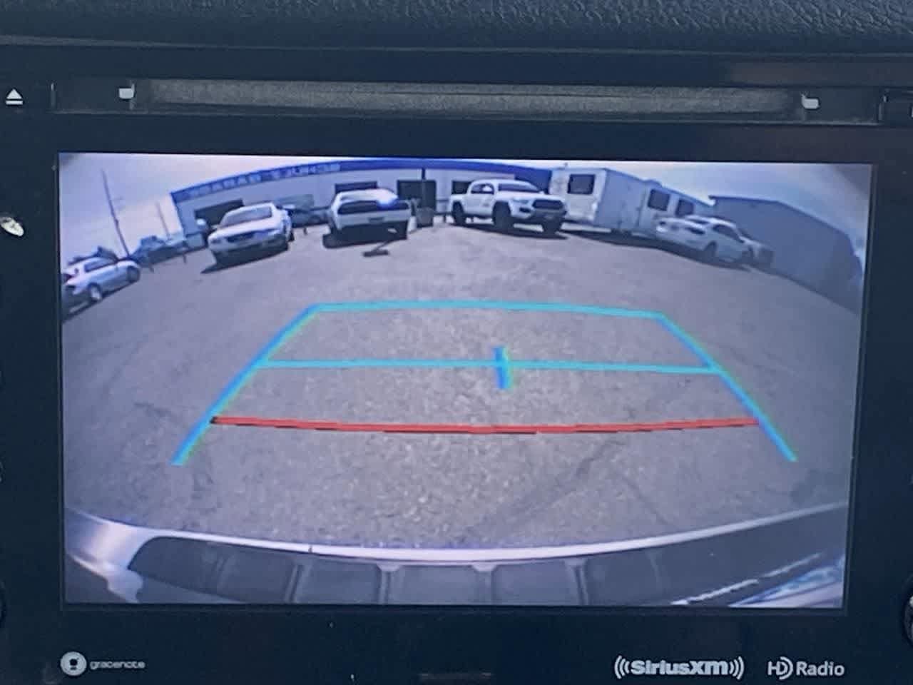 Thumbnail: 2018 Toyota Sienna - 17