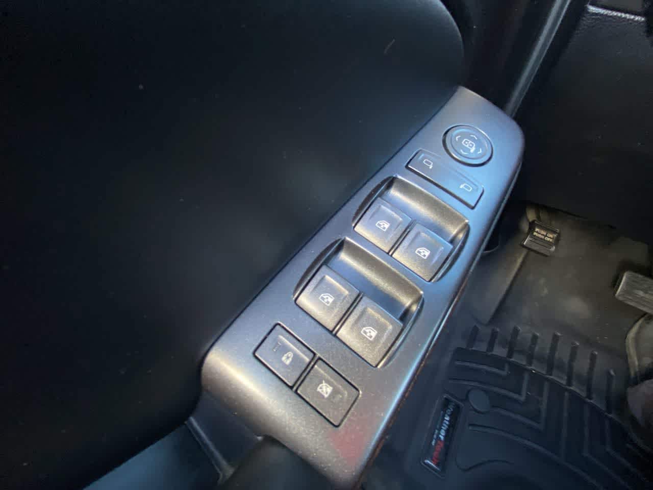 2015 GMC Yukon SLE - Photo 13