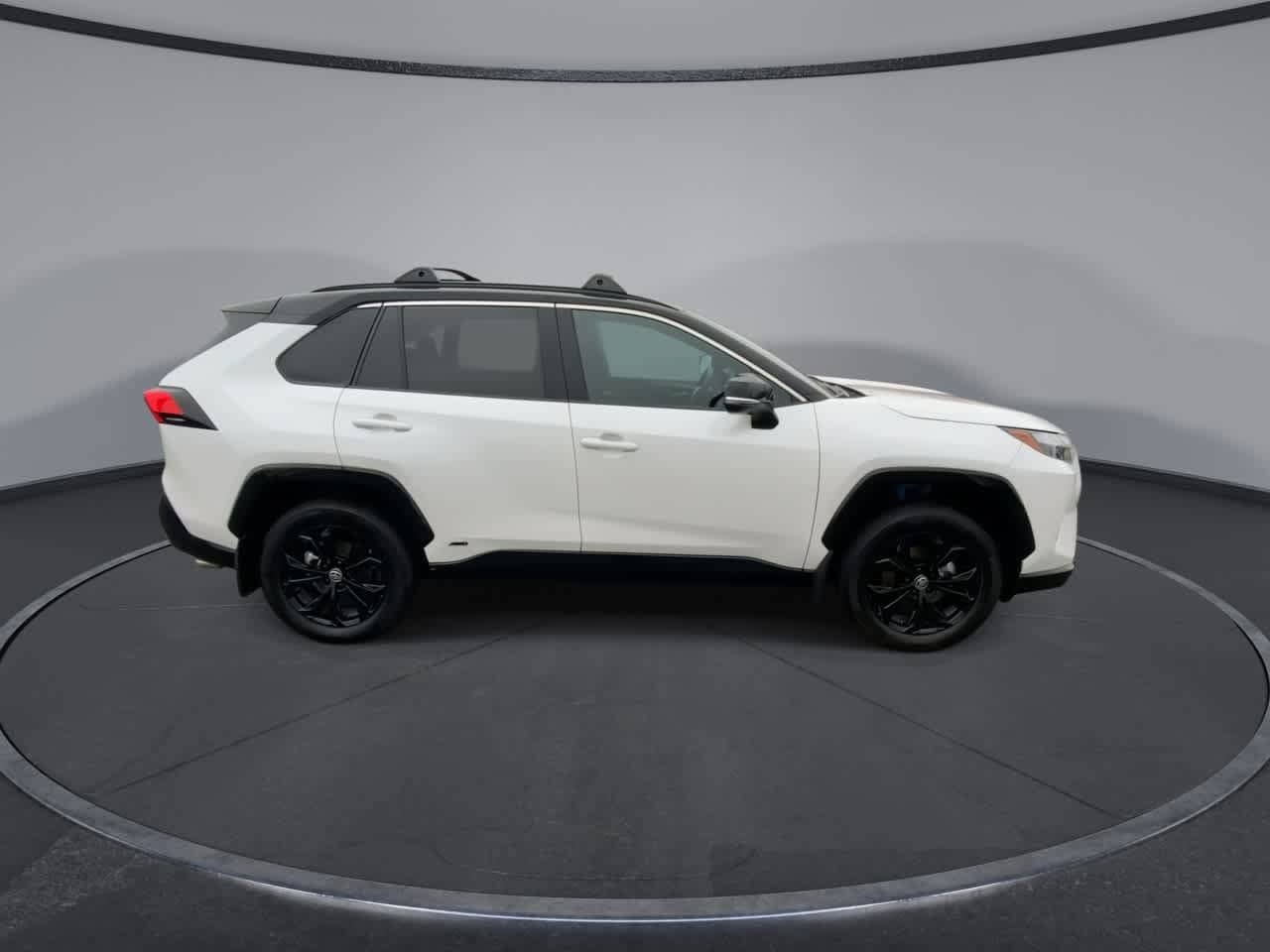 Thumbnail: 2024 Toyota RAV4 - 9