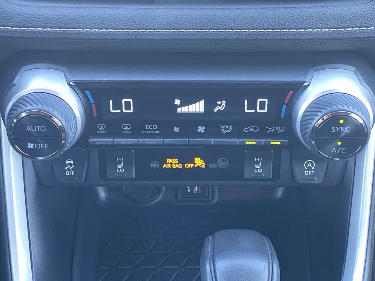Thumbnail: 2024 Toyota RAV4 - 18
