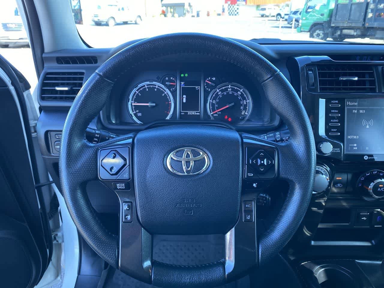 Thumbnail: 2022 Toyota 4Runner - 14