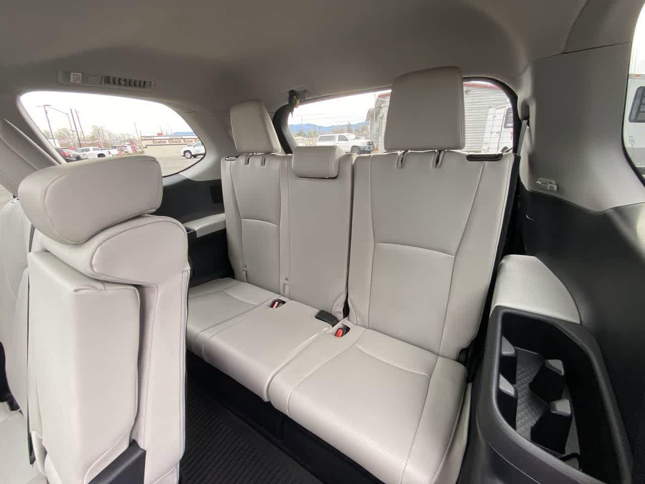 Thumbnail: 2024 Toyota Grand Highlander - 23