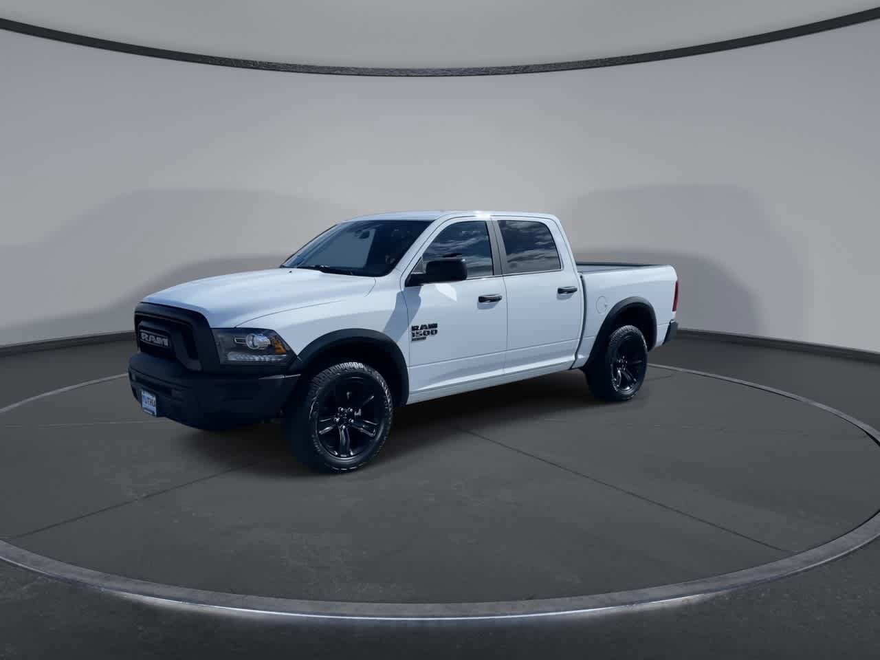 2024 Ram 1500 Classic SLT photo 4