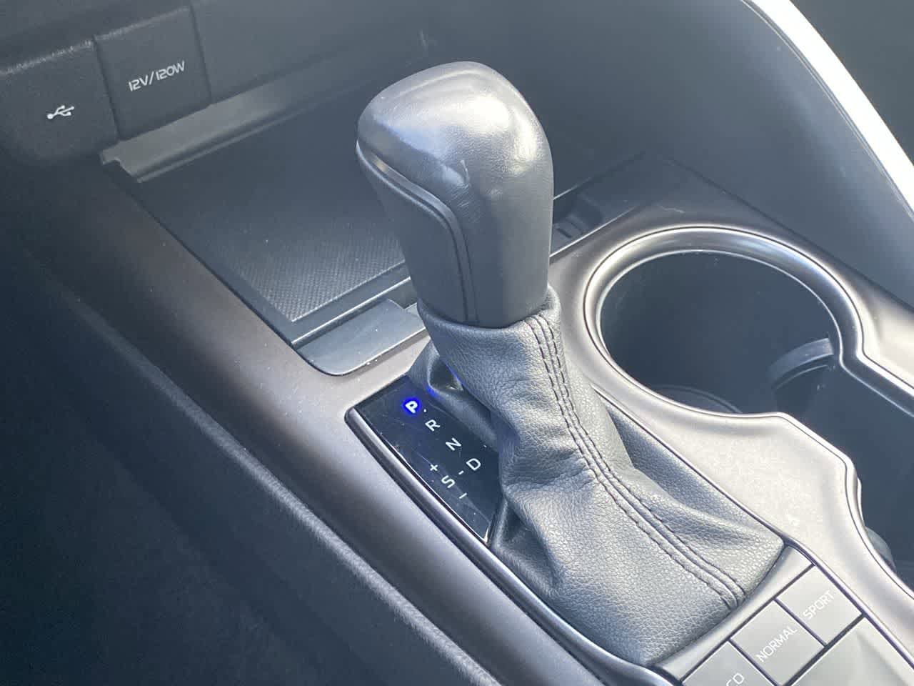 Thumbnail: 2022 Toyota Camry - 19