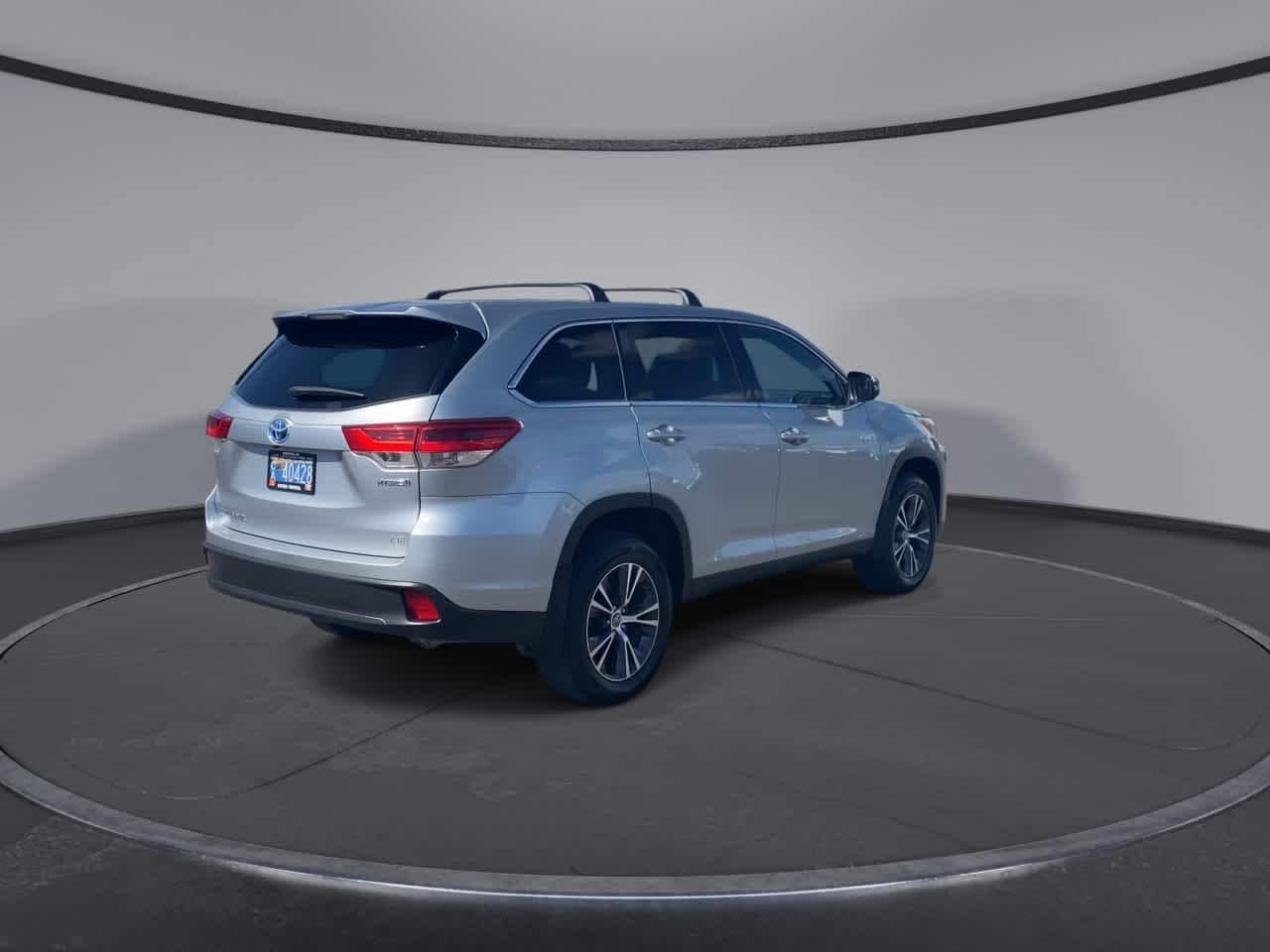 Thumbnail: 2019 Toyota Highlander - 9