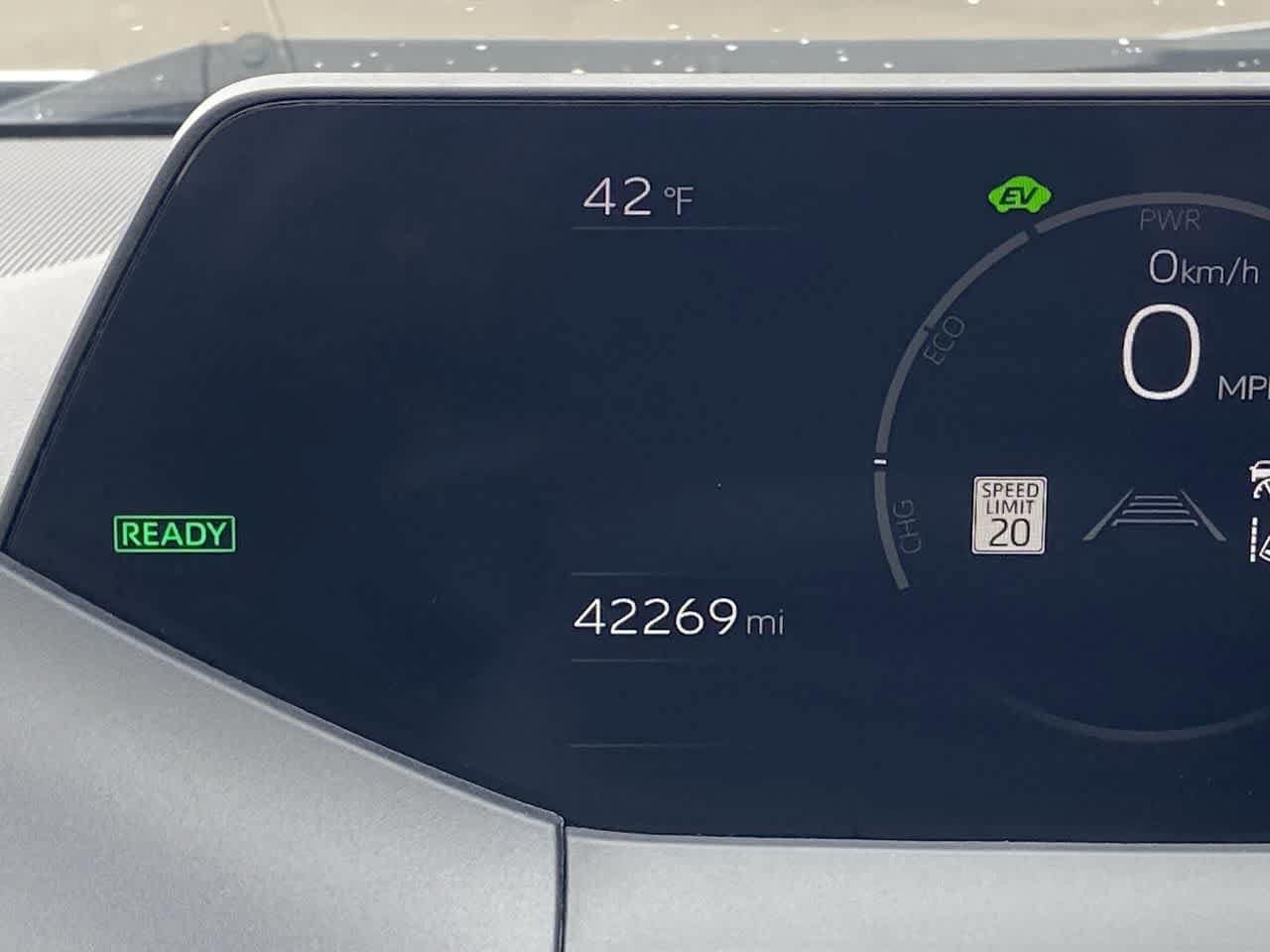 Thumbnail: 2024 Toyota Prius - 15